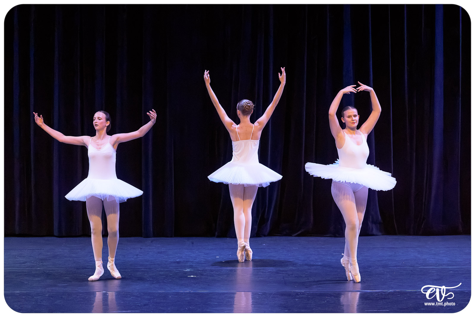 ECOLE DE DANSE CÉCILE ADAMOW